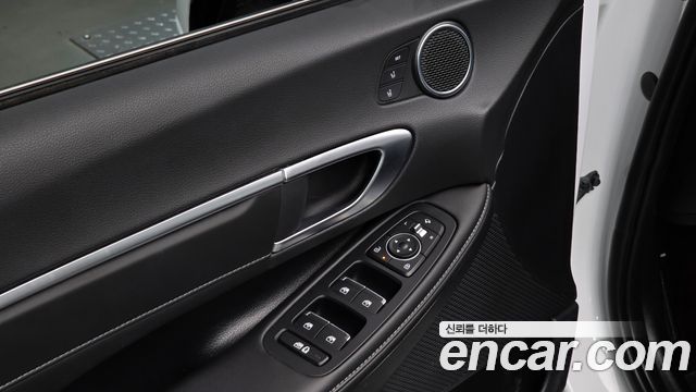 Hyundai Sonata The Edge (DN8) 2.0 Exclusive 2024 — фото 20