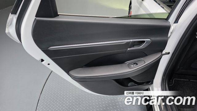 Hyundai Sonata (DN8) 2.0 Premium Plus 2023 — фото 25
