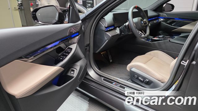 BMW M5 (G90) M5 Touring First Edition 2026 — фото 10