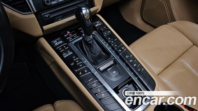 Porsche Macan 3.0 S Diesel 95B 2017 — фото 9