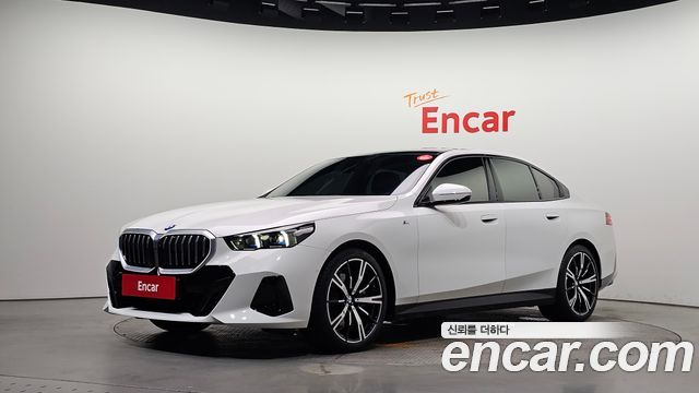 BMW 5 Series (G60) 530i xDrive M Sport 2024 — фото 1