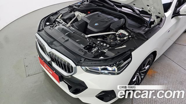 BMW 5 Series (G60) 530i xDrive M Sport 2024 — фото 6