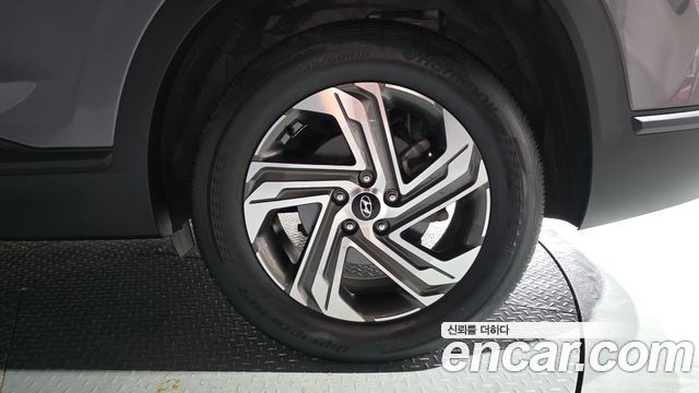 Hyundai Santa Fe Gasoline 2.5T 2WD Exclusive 2022 — фото 27