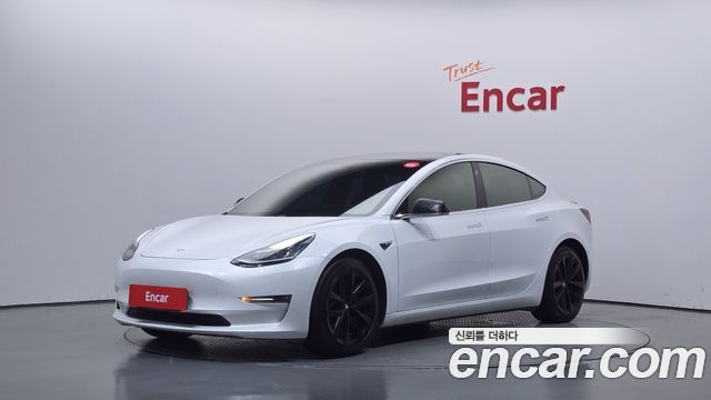 Tesla Model 3 Long Range AWD
