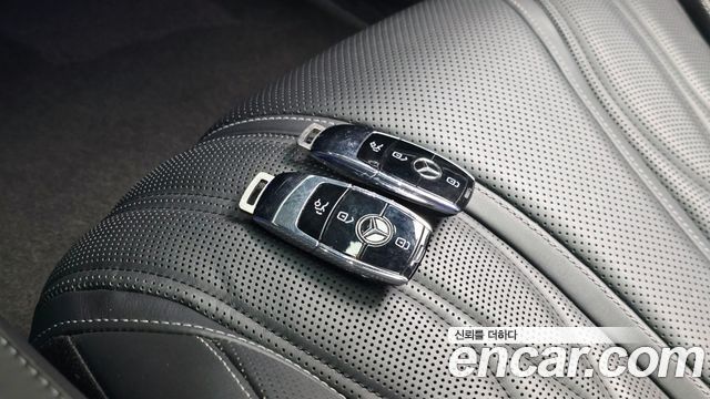 Mercedes-Benz S-Class (W222) S63 AMG 4MATIC+ Coupe 2021 — фото 27