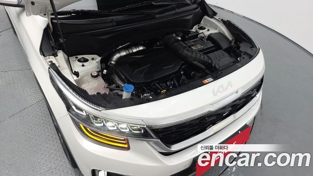 Kia Seltos Gasoline 1.6 Turbo 2WD Signature 2023 — фото 6