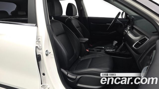 Kia Seltos Gasoline 1.6 Turbo 2WD Signature 2023 — фото 11