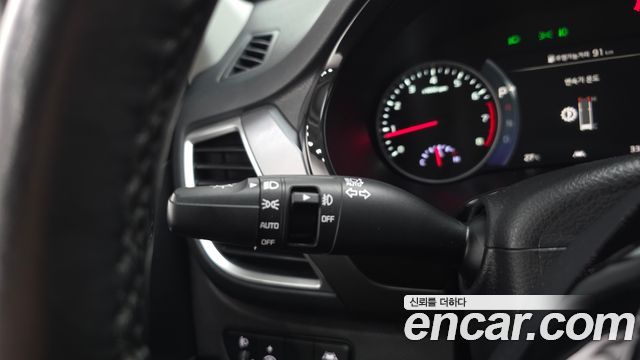 Kia Seltos Gasoline 1.6 Turbo 2WD Signature 2023 — фото 17