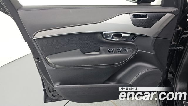 Volvo XC90 (II) T8 R-Design Hybrid 2021 — фото 24