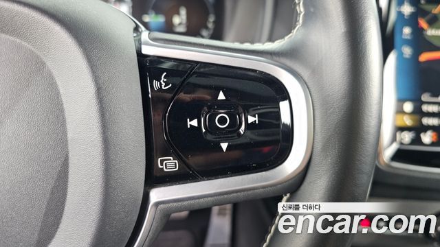 Volvo XC90 (II) T8 R-Design Hybrid 2021 — фото 27