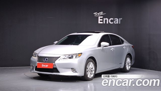Lexus ES300h Executive XV60