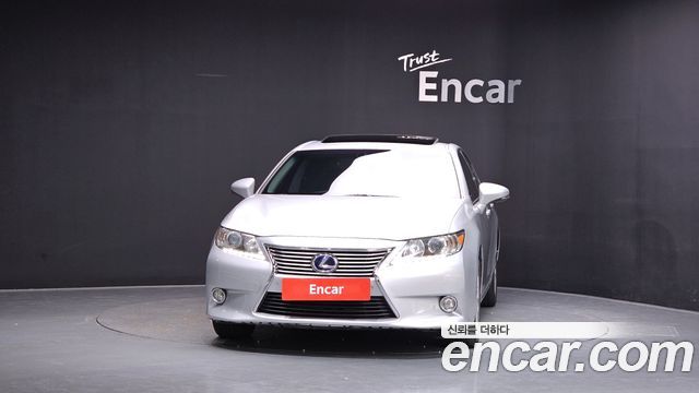 Lexus ES300h Executive XV60 2013 — фото 3