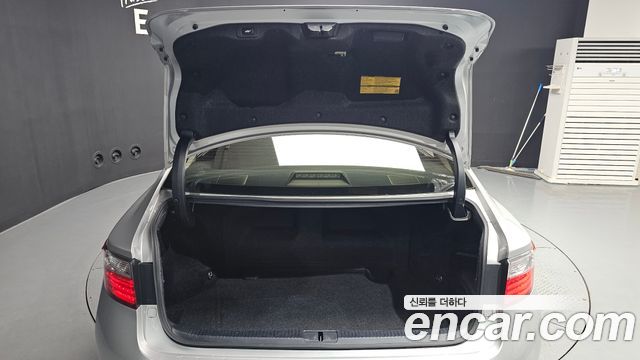 Lexus ES300h Executive XV60 2013 — фото 20