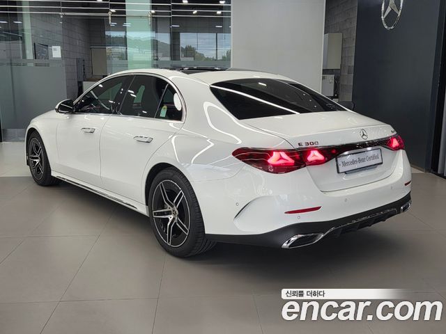 Mercedes-Benz E-Class (W214) E300 4MATIC AMG Line 2025 — фото 2