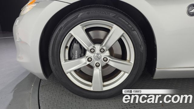 Nissan 370Z 3.7 Coupe Z34 2011 — фото 5