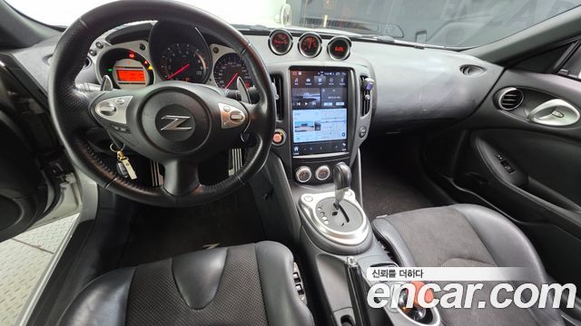 Nissan 370Z 3.7 Coupe Z34 2011 — фото 7