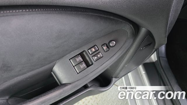 Nissan 370Z 3.7 Coupe Z34 2011 — фото 18