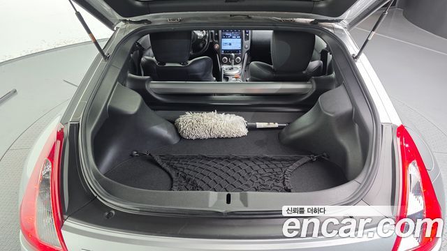 Nissan 370Z 3.7 Coupe Z34 2011 — фото 20