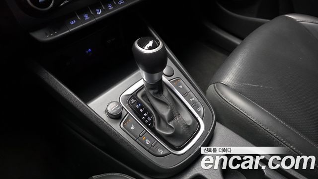 Hyundai Kona Gasoline 2.0 2WD Smart 2021 — фото 9
