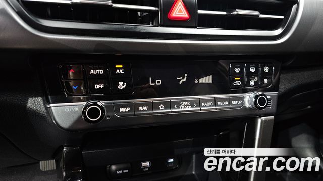 Kia Seltos Gasoline 2.0 2WD Prestige 2024 — фото 15