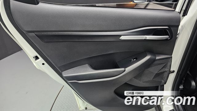 Kia Seltos Gasoline 2.0 2WD Prestige 2024 — фото 25