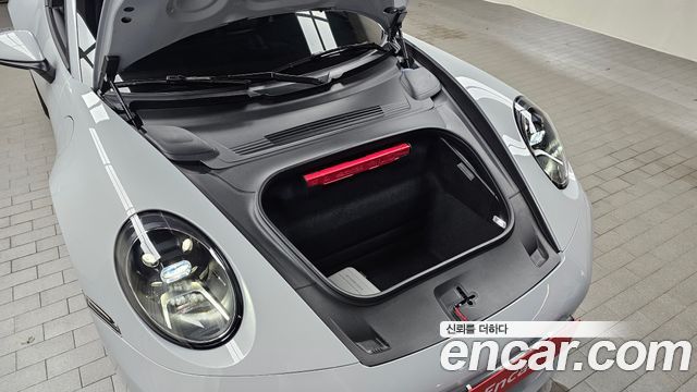 Porsche 911 (992) Carrera Cabriolet 2024 — фото 6