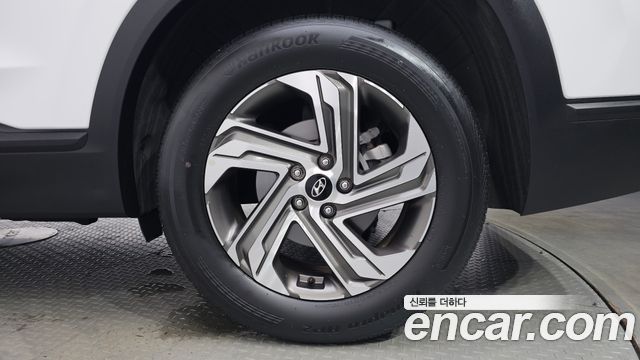 Hyundai Santa Fe Gasoline 2.5T 2WD Prestige 2022 — фото 27