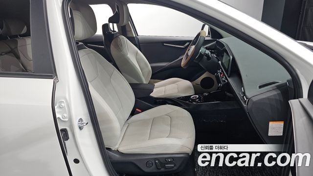 Kia Niro Prestige 2025 — фото 32