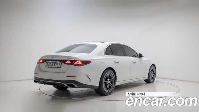 Mercedes-Benz E-Class (W214) E300 4MATIC AMG Line 2025 — фото 2