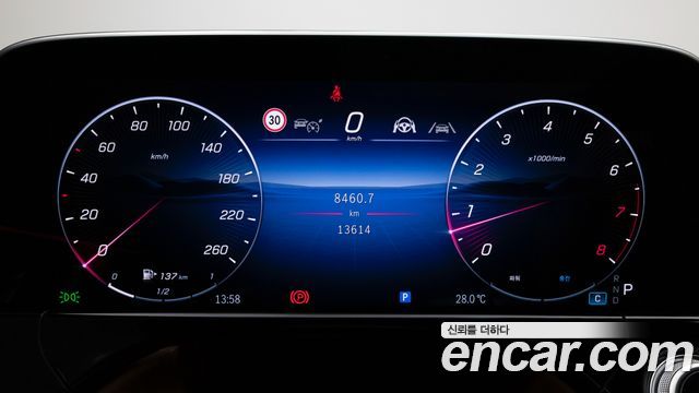 Mercedes-Benz E-Class (W214) E300 4MATIC AMG Line 2025 — фото 8