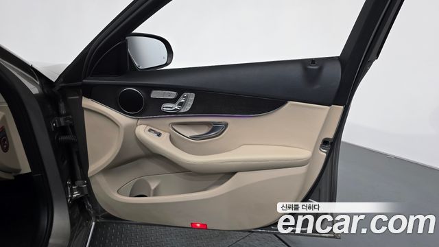 Mercedes-Benz C-Class (W205) C220 d Avantgarde 2019 — фото 30