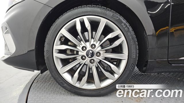 Kia K7 Premier 3.0 GDI Signature 2020 — фото 5
