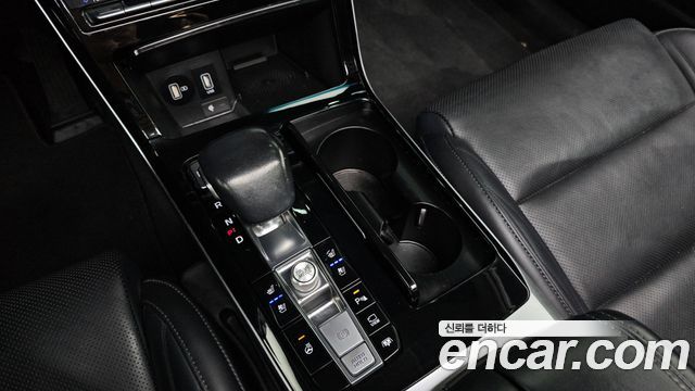 Kia K7 Premier 3.0 GDI Signature 2020 — фото 9