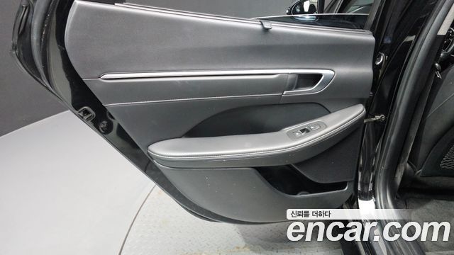 Hyundai Sonata (DN8) 2.0 Premium Plus 2022 — фото 25
