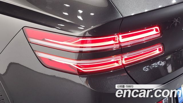 Genesis GV80 2.5T Gasoline 2WD 2023 — фото 23
