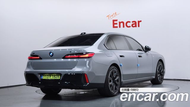 BMW 7 Series (G70) 750e xDrive M Sport 2025 — фото 2