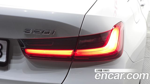 BMW 3 Series (G20) 320i M Sport 2023 — фото 23