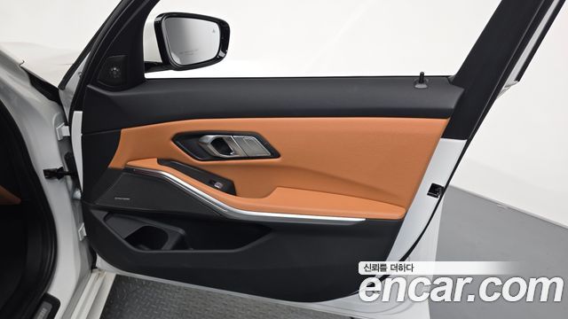 BMW 3 Series (G20) 320i M Sport 2023 — фото 24