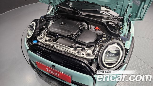 MINI Cooper C (IV) 5Door Breeze Edition 2025 — фото 6