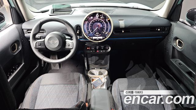 MINI Cooper C (IV) 5Door Breeze Edition 2025 — фото 7