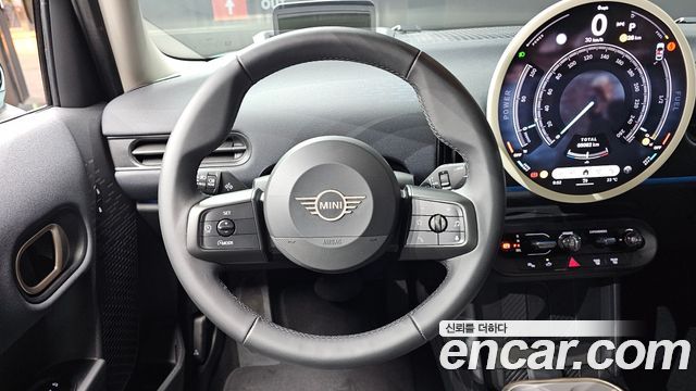 MINI Cooper C (IV) 5Door Breeze Edition 2025 — фото 18