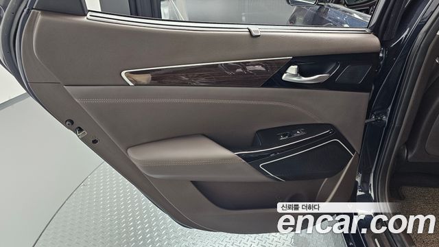 Kia K7 2.2 Diesel Noblesse 2019 — фото 25
