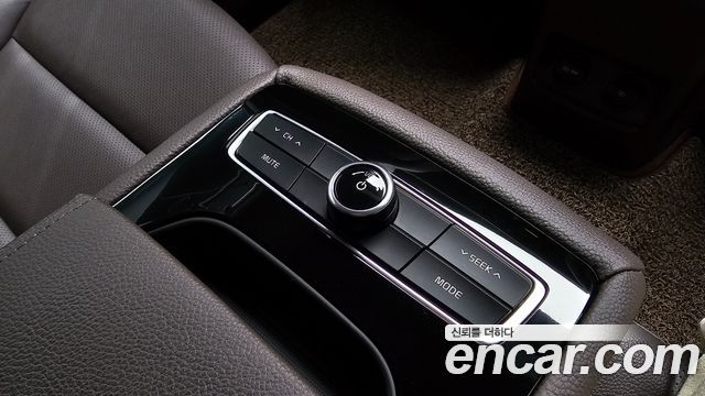 Kia K7 2.2 Diesel Noblesse 2019 — фото 28