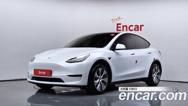 Tesla Model Y Long Range AWD