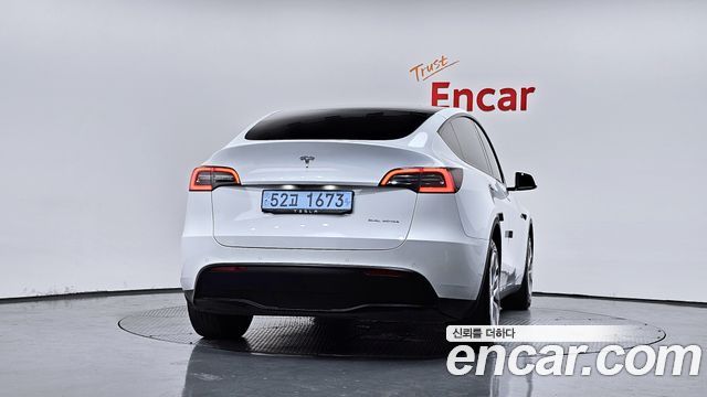 Tesla Model Y Long Range AWD 2021 — фото 4