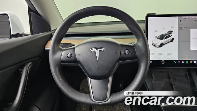 Tesla Model Y Long Range AWD 2021 — фото 13