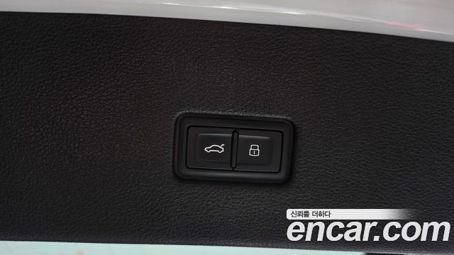 Audi Q8 (4M) 45 TDI Quattro Premium 2020 — фото 19