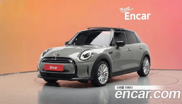 MINI Cooper 5-Door Classic Plus 3rd