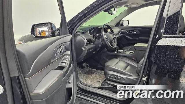 Chevrolet Traverse 3.6 AWD Redline 2020 — фото 10