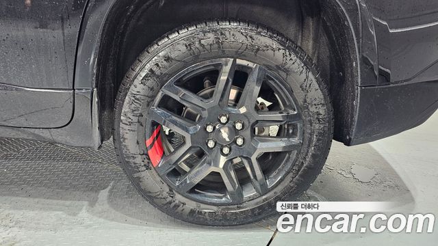 Chevrolet Traverse 3.6 AWD Redline 2020 — фото 21